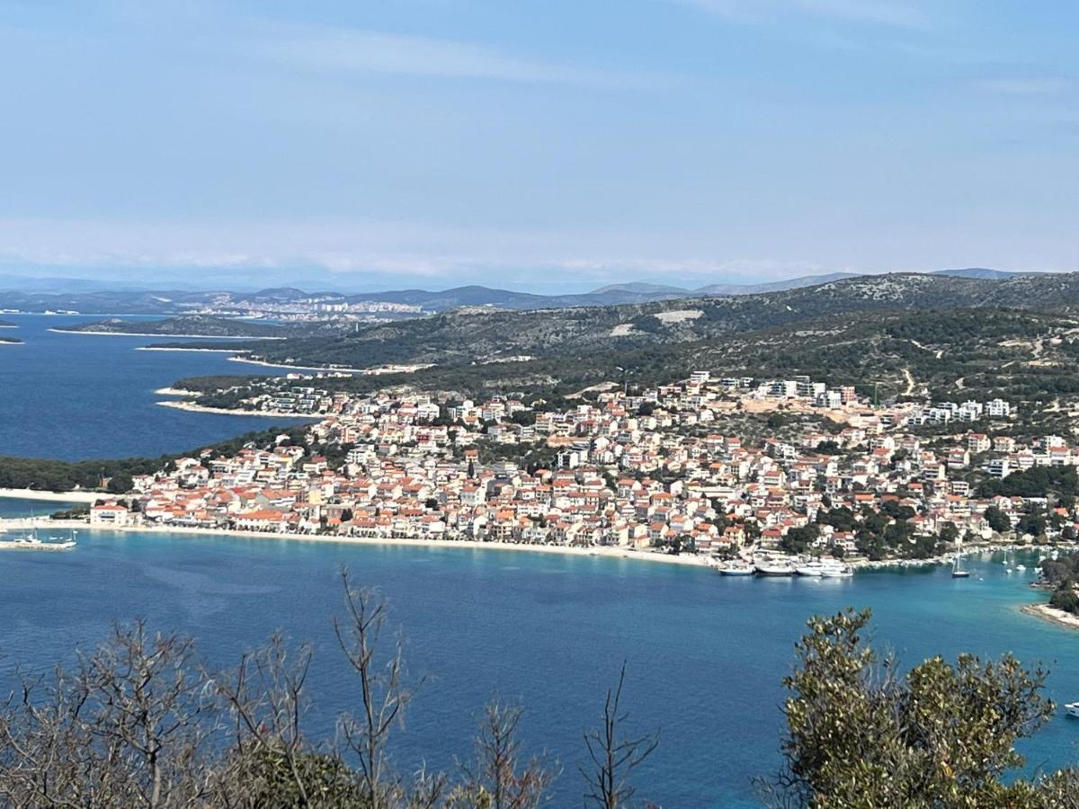 شقة Luxury Laurus Penthouse With Awesome Sea View Primošten المظهر الخارجي الصورة