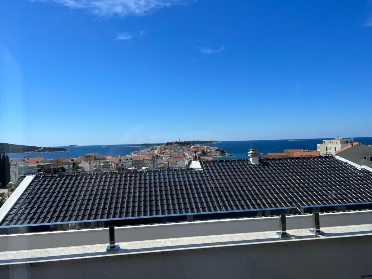 شقة Luxury Laurus Penthouse With Awesome Sea View Primošten المظهر الخارجي الصورة