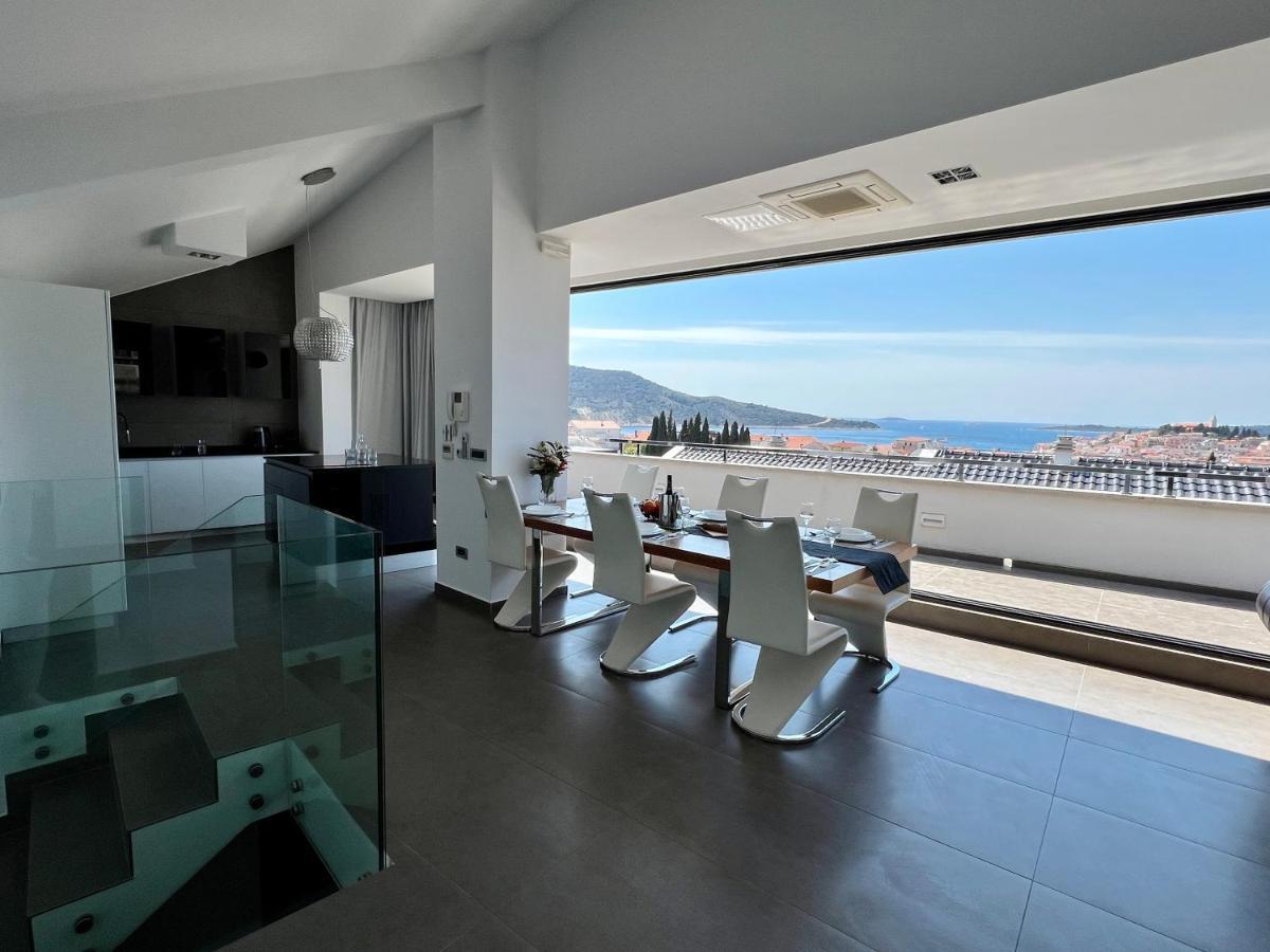 شقة Luxury Laurus Penthouse With Awesome Sea View Primošten المظهر الخارجي الصورة