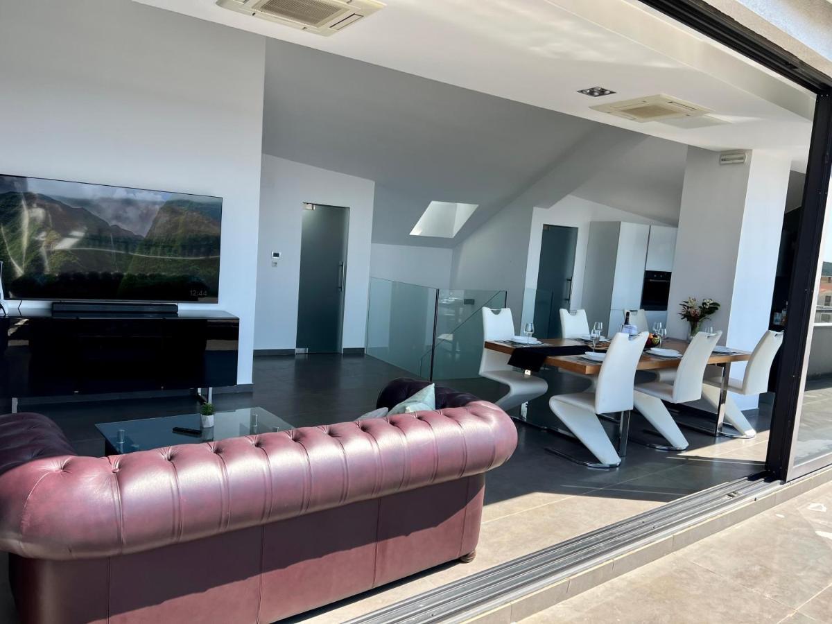 شقة Luxury Laurus Penthouse With Awesome Sea View Primošten المظهر الخارجي الصورة